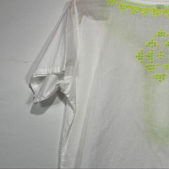 Subtle Luxury White and Green Boyfriend Shirt - Picture 7 of 12